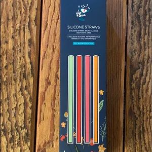 4 Reusable Silicone Straws
